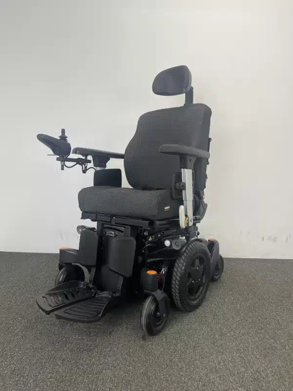 Quickie Q500 M with Powered Lift & Tilt (2021) - Image 9