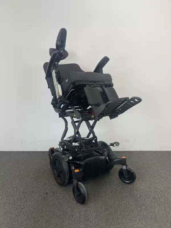 Quickie Q500 M with Powered Lift & Tilt (2021) - Image 8