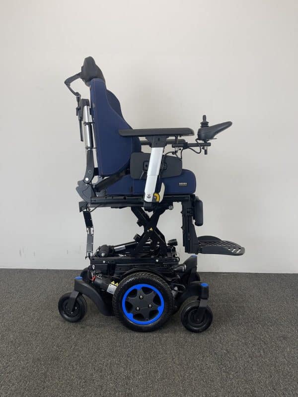Quickie Q500 M with Powered Lift & Tilt (2022) - Image 2
