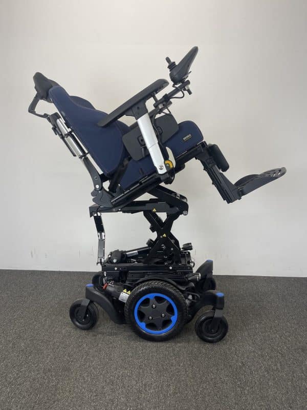 Quickie Q500 M with Powered Lift & Tilt (2022) - Image 8
