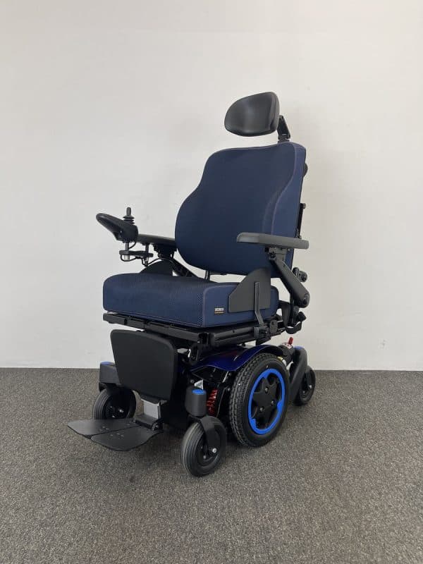 Quickie Q300 M Mini with Powered Lift & Tilt (2022) - Image 8