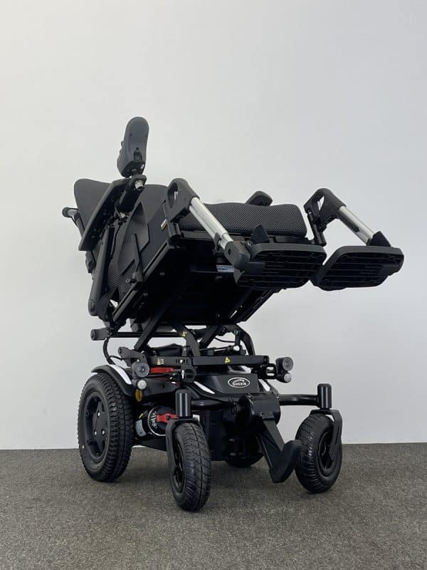 Quickie Q300 R Versatile Powerchair (2023) - Image 6