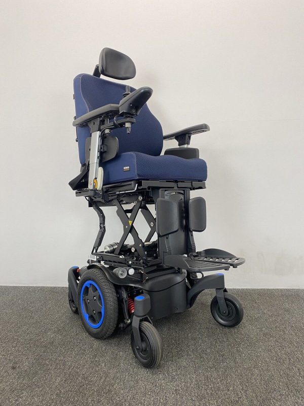 Quickie Q500 M with Power Lift & Tilt (2021) - Image 2