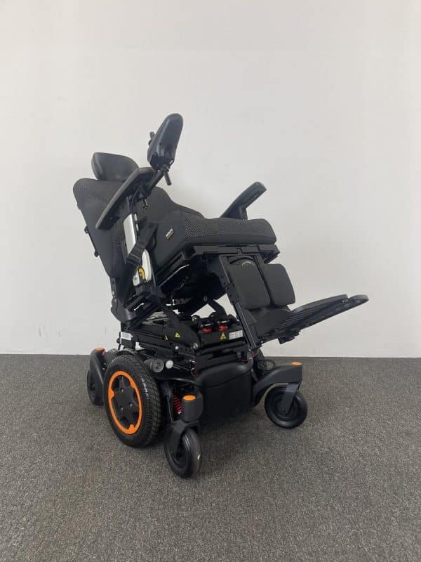 Quickie Q300 M Mini with Powered Tilt (2020) - Image 10