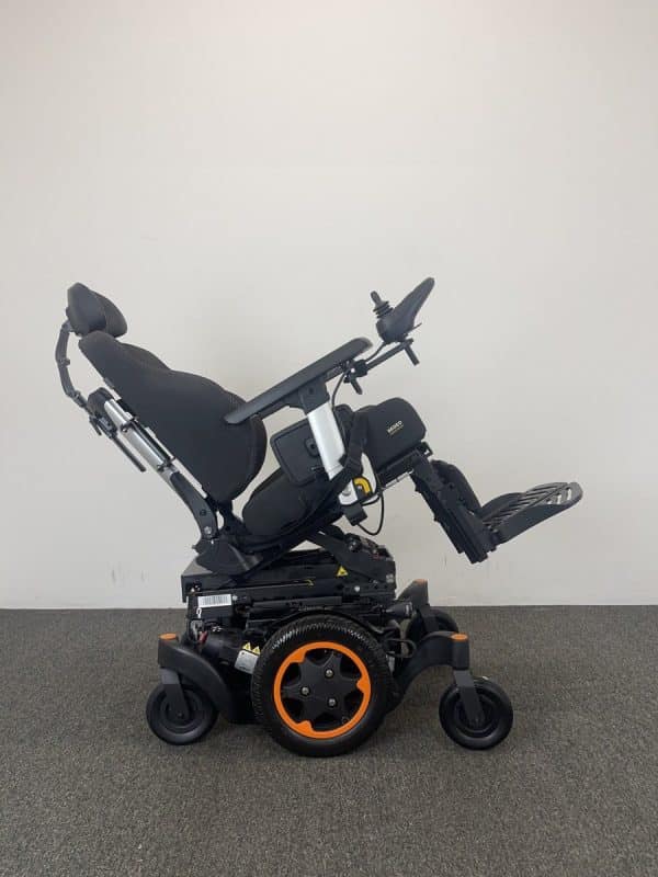 Quickie Q300 M Mini with Powered Tilt (2020) - Image 6