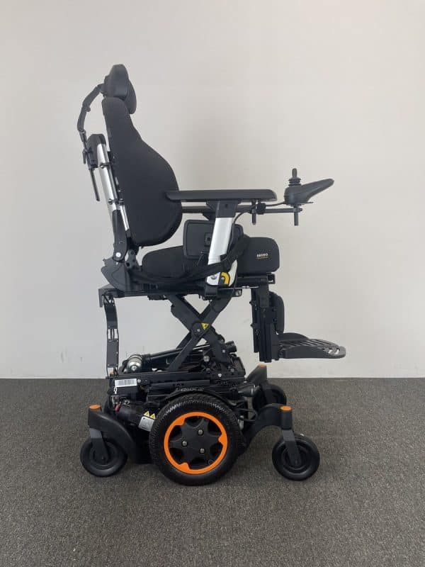 Quickie Q300 M Mini with Powered Tilt (2020) - Image 7