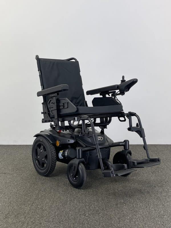 Quickie Q100 R Powerchair with Standard Seating (2019)