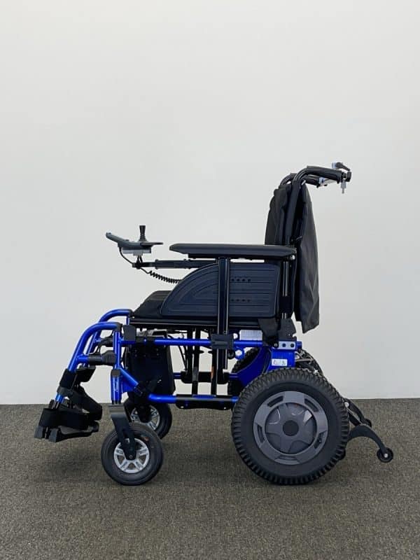 Invacare Action 4 NG 'Esprit' Folding With Attendant Bracket (2021) - Image 3